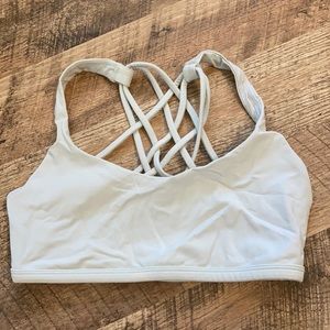 Lululemon athletica sports bra size 4
